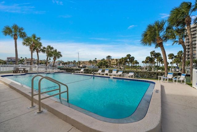1651 SAND KEY ESTATES COURT 28, Clearwater Beach, FL 33767