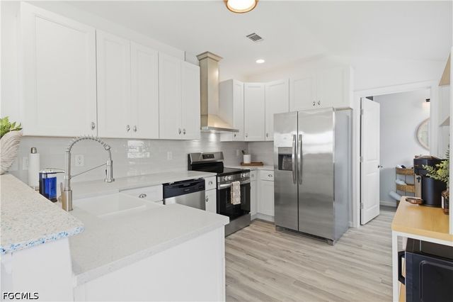 2669 Coco Plum DR, Matlacha, FL 33993