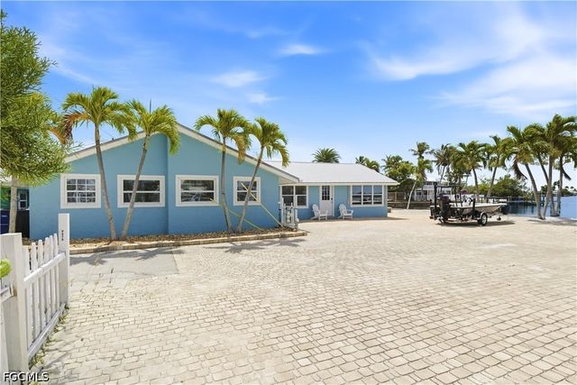 2669 Coco Plum DR, Matlacha, FL 33993