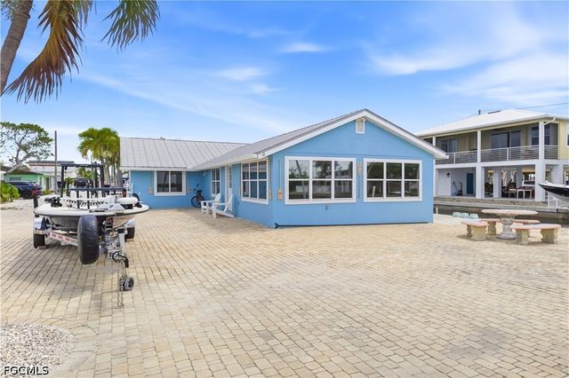 2669 Coco Plum DR, Matlacha, FL 33993