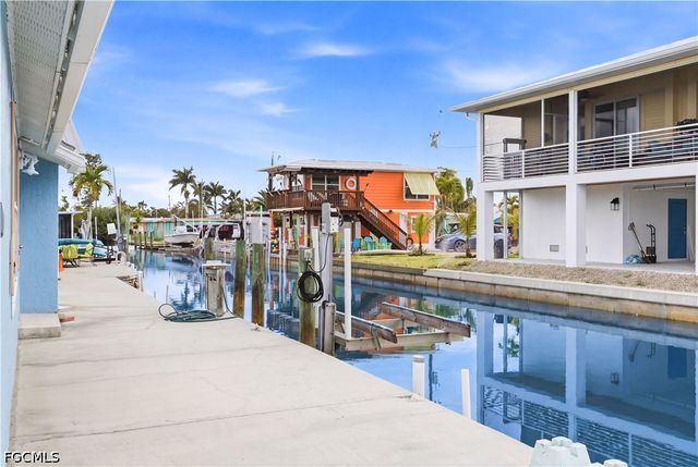 2669 Coco Plum DR, Matlacha, FL 33993