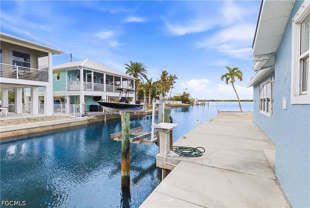 2669 Coco Plum DR, Matlacha, FL 33993