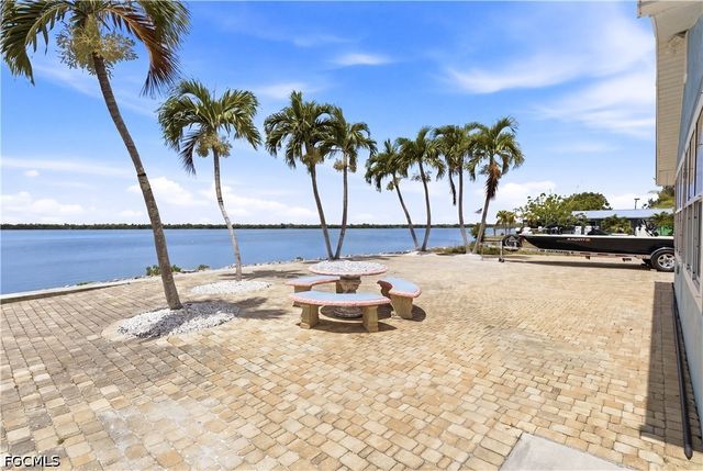 2669 Coco Plum DR, Matlacha, FL 33993