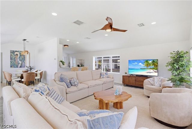 2669 Coco Plum DR, Matlacha, FL 33993
