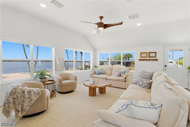 2669 Coco Plum DR, Matlacha, FL 33993