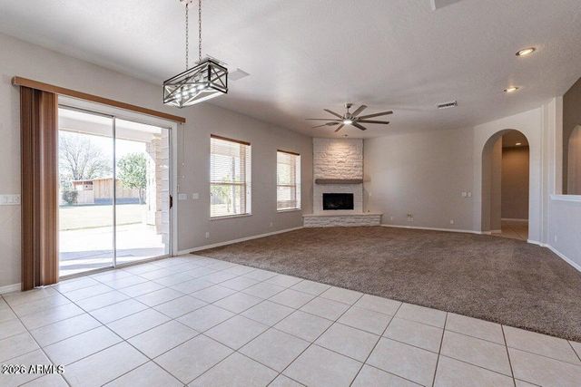 2607 E MELROSE Street, Gilbert, AZ 85297