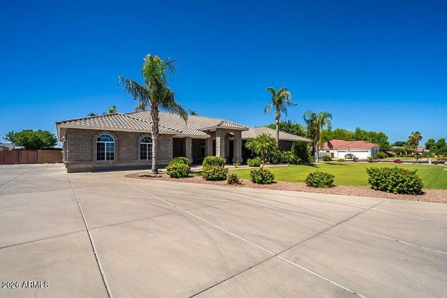 2607 E MELROSE Street, Gilbert, AZ 85297