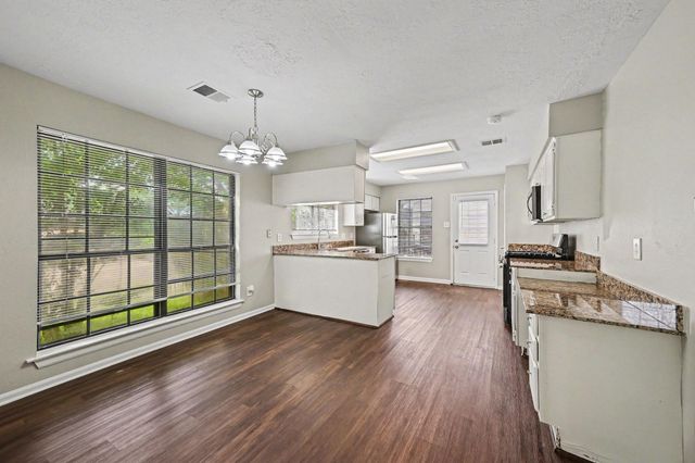 2403 Horseshoe Lane, Richmond, TX 77406
