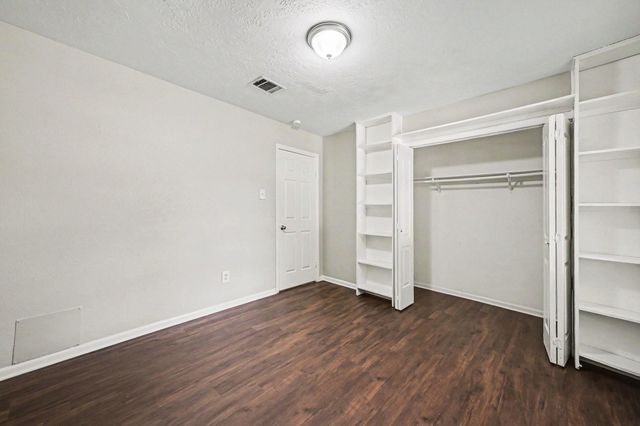 2403 Horseshoe Lane, Richmond, TX 77406