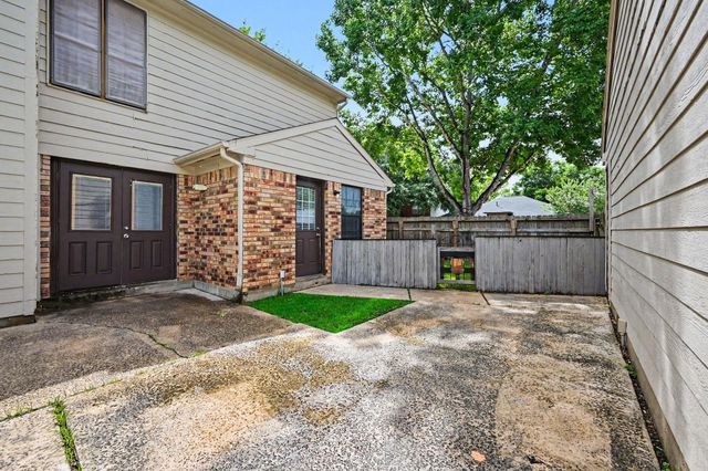 2403 Horseshoe Lane, Richmond, TX 77406