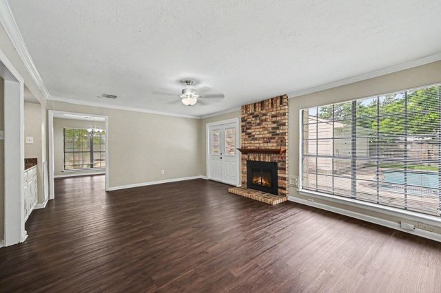 2403 Horseshoe Lane, Richmond, TX 77406
