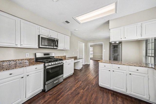 2403 Horseshoe Lane, Richmond, TX 77406