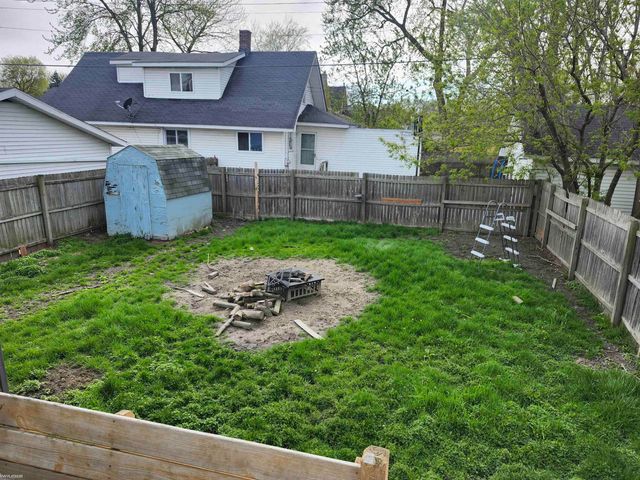 729 13th Street, Port Huron, MI 48060