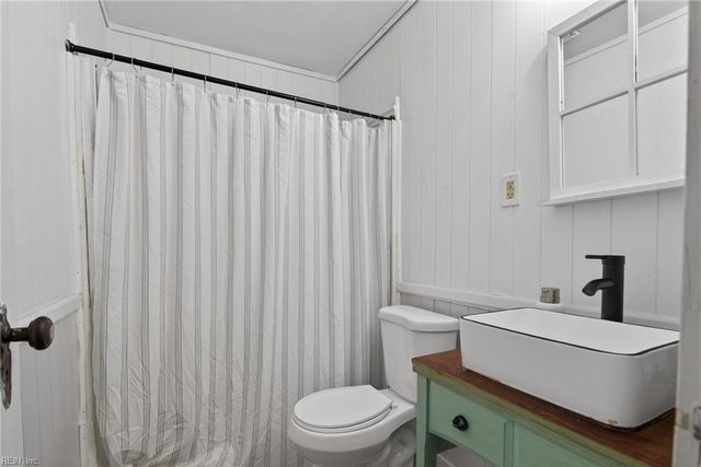 135 Roland DR, Hampton, VA 23669