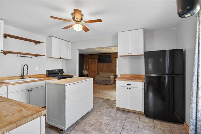 135 Roland DR, Hampton, VA 23669