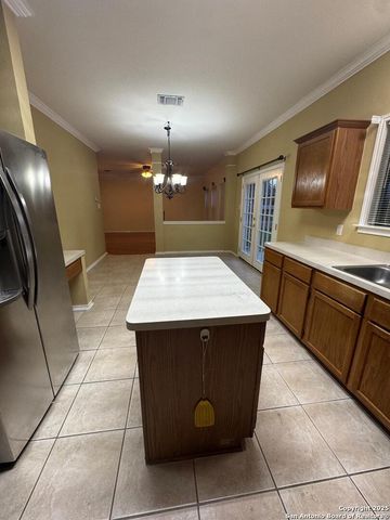 5867 Creekway, San Antonio, TX 78247
