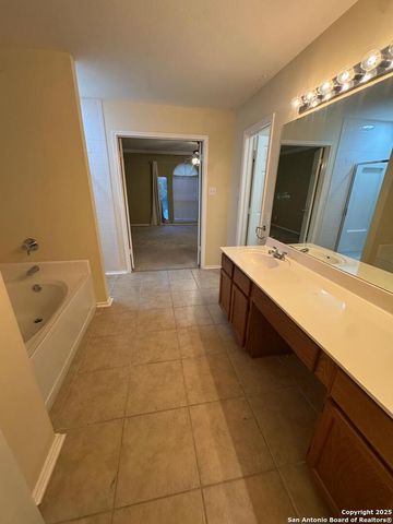 5867 Creekway, San Antonio, TX 78247