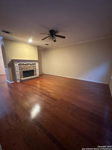 5867 Creekway, San Antonio, TX 78247