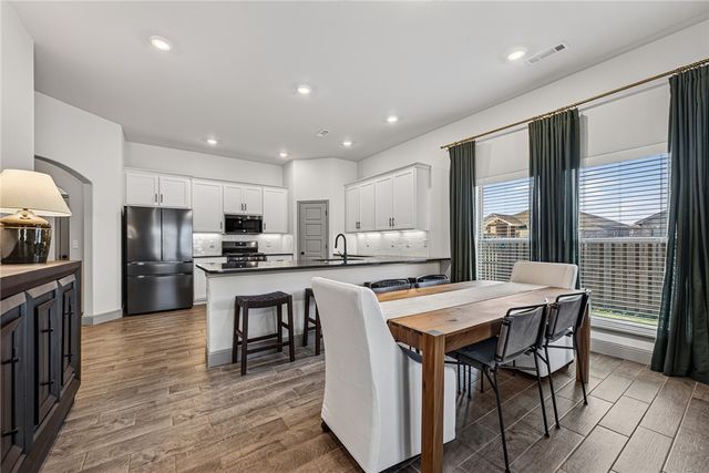 5901 NW Reynolds Street, Bentonville, AR 72713