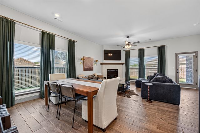5901 NW Reynolds Street, Bentonville, AR 72713