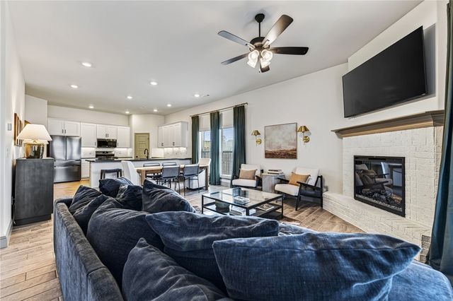 5901 NW Reynolds Street, Bentonville, AR 72713