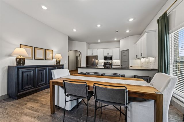 5901 NW Reynolds Street, Bentonville, AR 72713