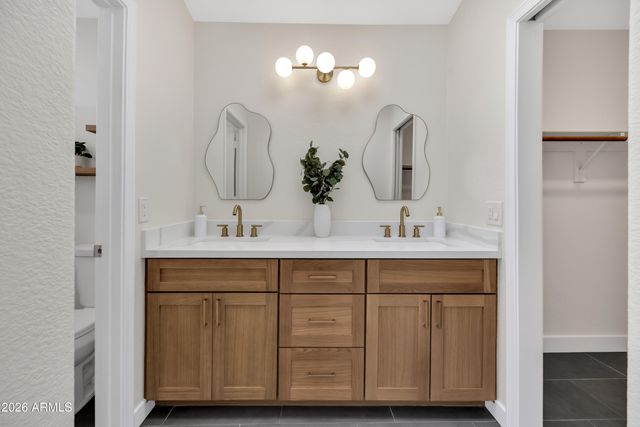 3573 W WHISPERING WIND Drive, Glendale, AZ 85310