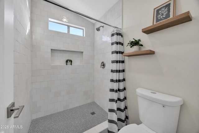 3573 W WHISPERING WIND Drive, Glendale, AZ 85310