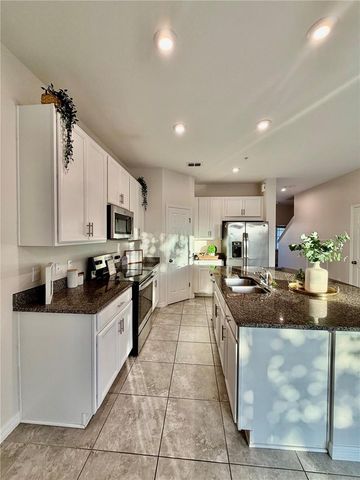 10560 SALT GROVE STREET, Orlando, FL 32824