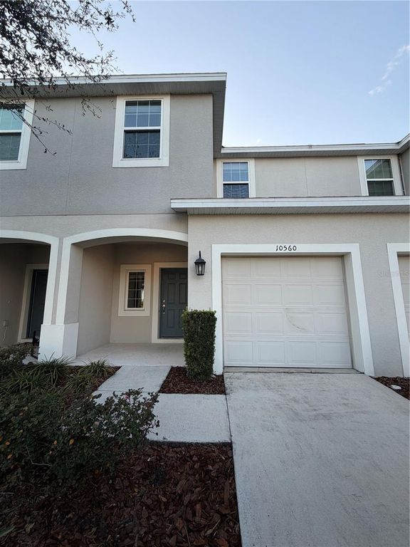 10560 SALT GROVE STREET, Orlando, FL 32824