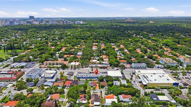 Smoke Shop for Sale in Coral Gables, Coral Gables, FL 33134