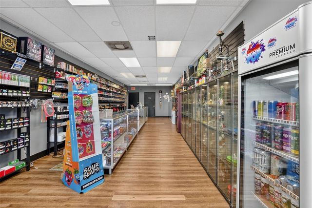 Smoke Shop for Sale in Coral Gables, Coral Gables, FL 33134