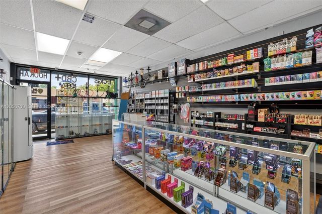 Smoke Shop for Sale in Coral Gables, Coral Gables, FL 33134