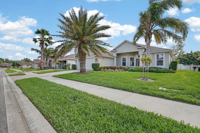 123 ARENA LAKE DRIVE, Palm Coast, FL 32137