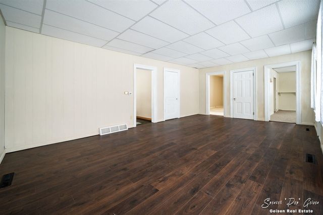 107 N Hawley Highway, Saranac, MI 48881