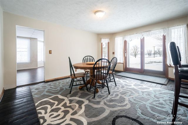 107 N Hawley Highway, Saranac, MI 48881