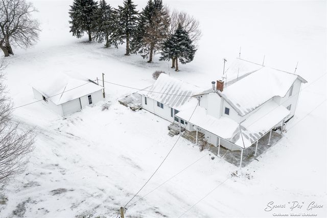 107 N Hawley Highway, Saranac, MI 48881