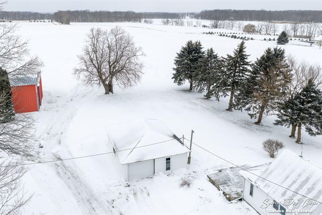 107 N Hawley Highway, Saranac, MI 48881