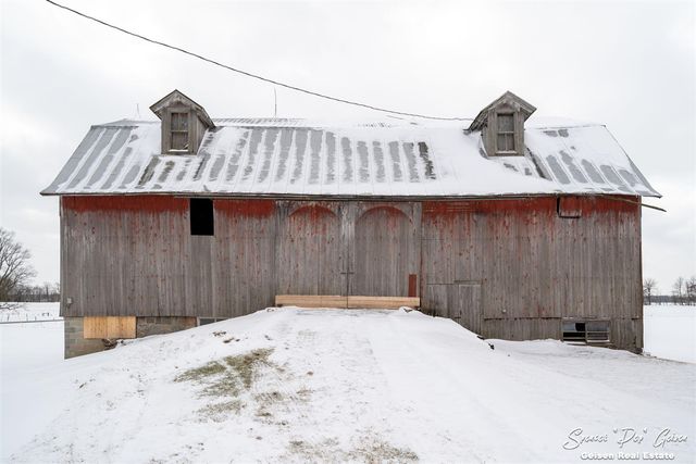 107 N Hawley Highway, Saranac, MI 48881