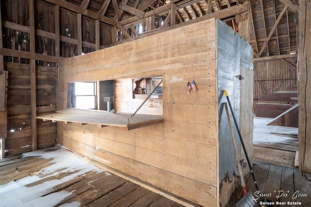 107 N Hawley Highway, Saranac, MI 48881