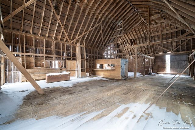 107 N Hawley Highway, Saranac, MI 48881