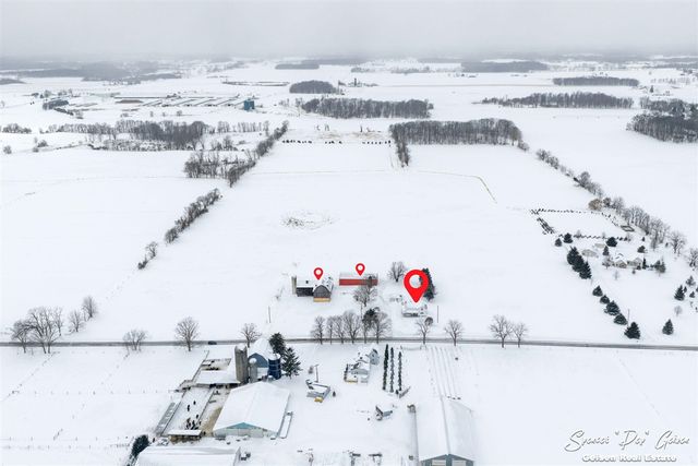 107 N Hawley Highway, Saranac, MI 48881