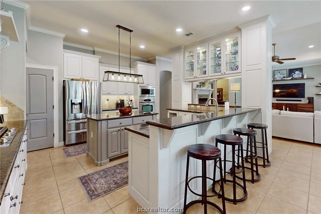 5114 Congressional Drive, College Station, TX 77845
