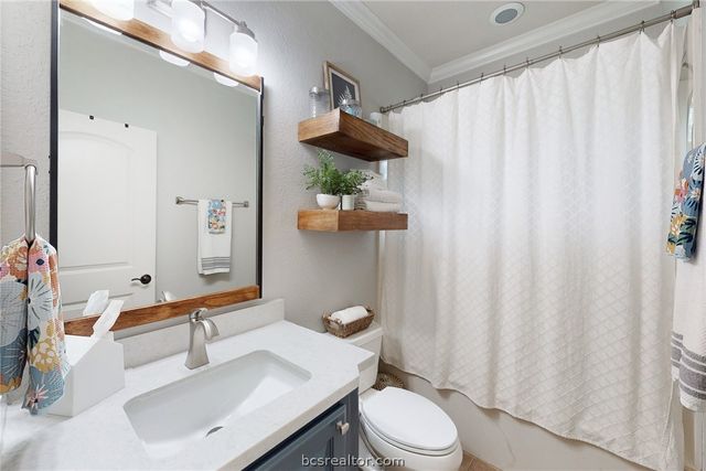 5114 Congressional Drive, College Station, TX 77845