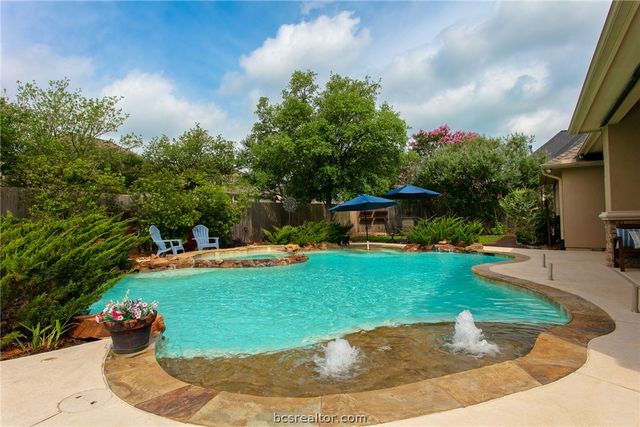5114 Congressional Drive, College Station, TX 77845