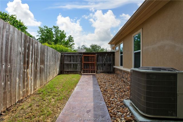 5114 Congressional Drive, College Station, TX 77845