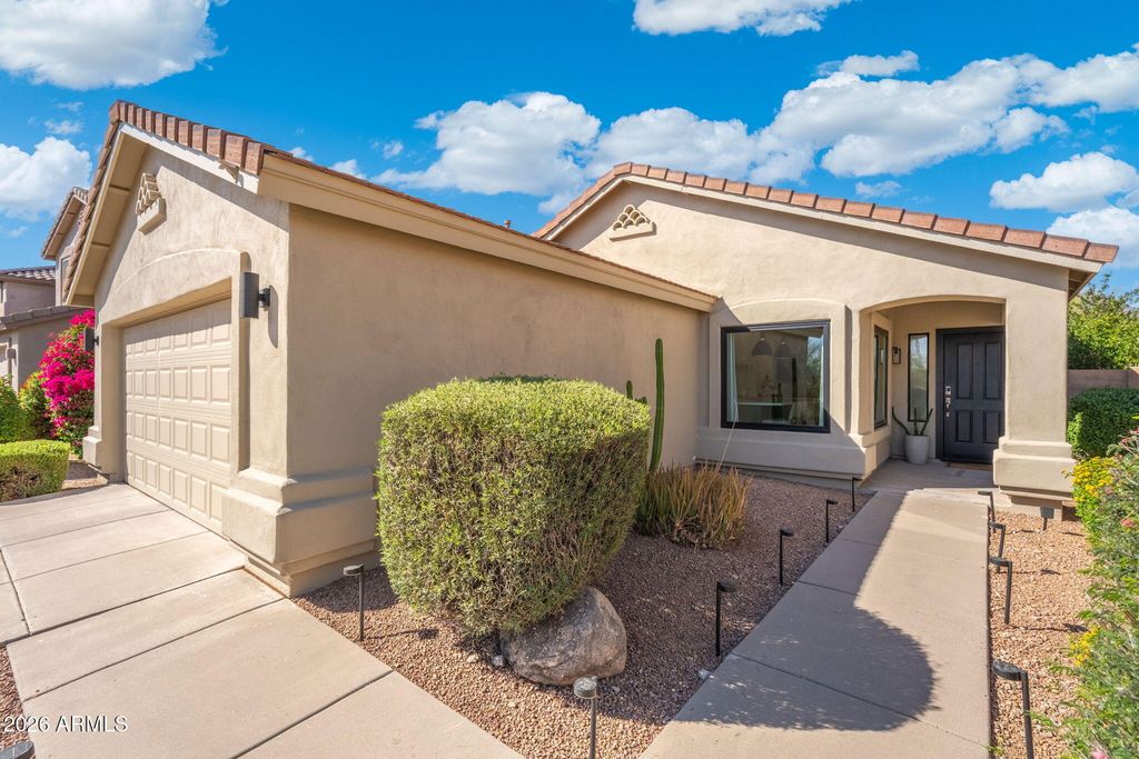 Image 4 of property listing at 10272 E MALLOW Circle, Scottsdale, AZ 85255
