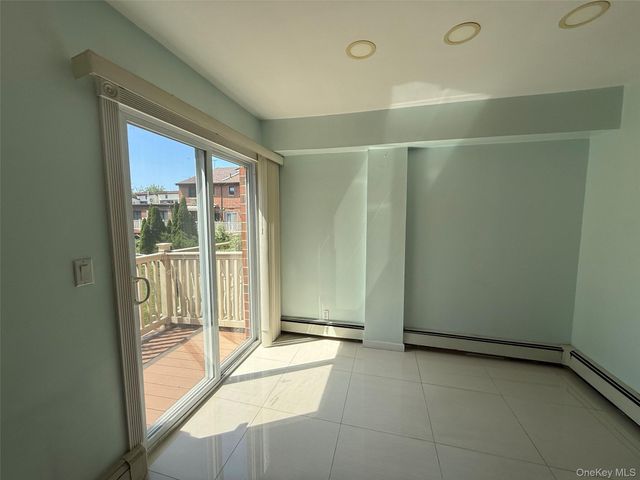 316 121st Street 72A, College Point, NY 11356