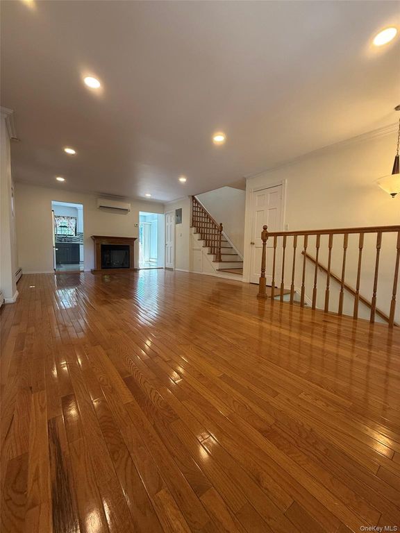316 121st Street 72A, College Point, NY 11356 — photo 4
