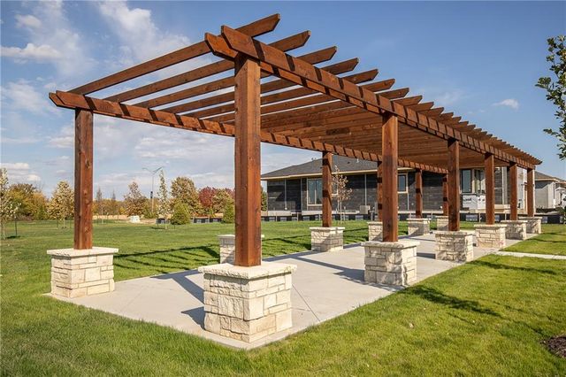 4506 W 136th Terrace, Leawood, KS 66224